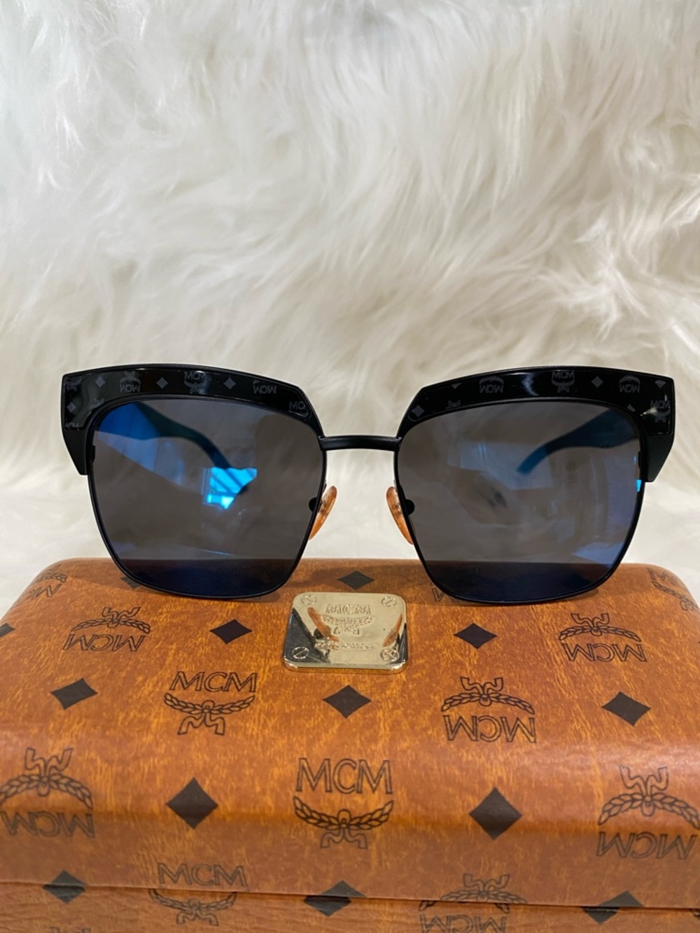 MCM Black Frame Sunglasses with Blue Mirrored Lenses NWOT - Picture 3 of 11